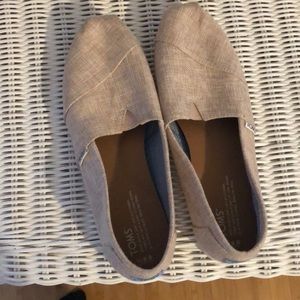 Toms shoes